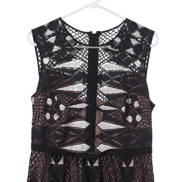 NWT BCBGMAXAZRIA Kailey Dress 12 Black Lace Mesh Fit & Flare Sleeveless - Picture 5 of 11